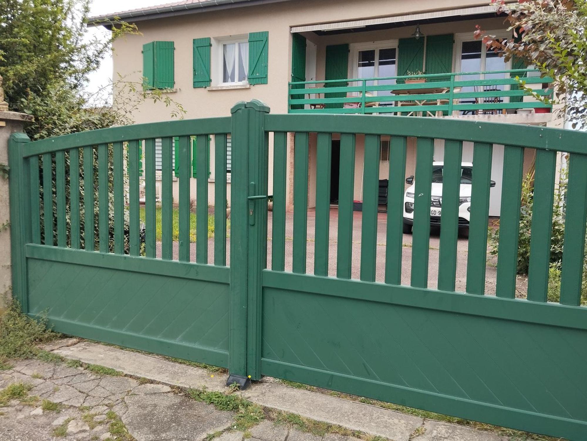 L'Escale Thermale Montrond-les-Bains Esterno foto